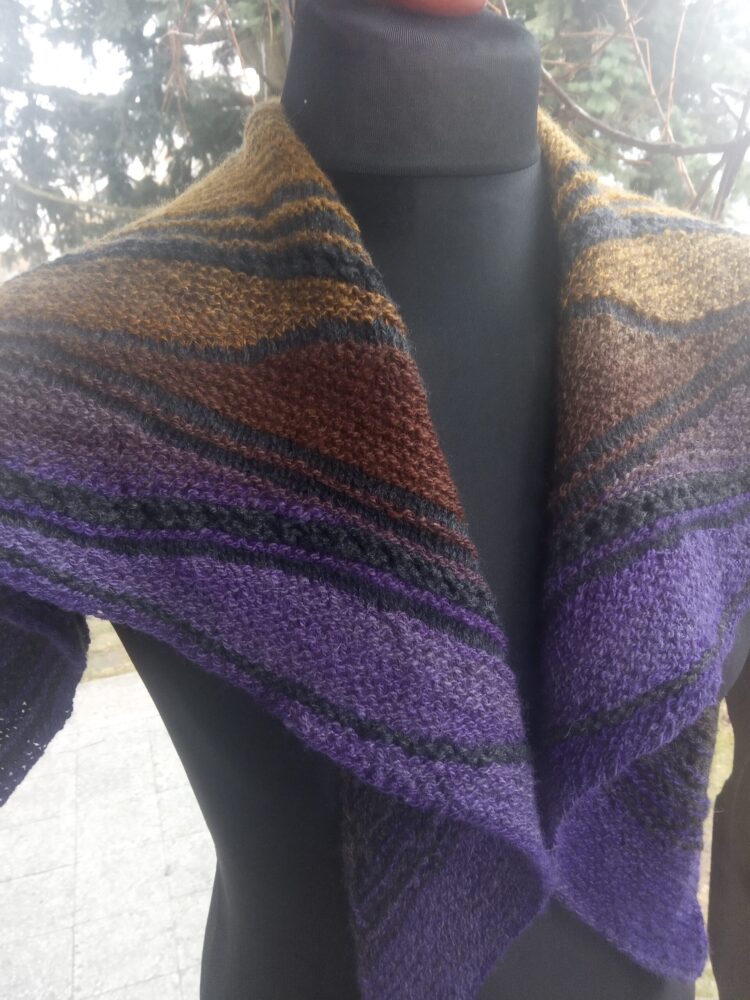 chusta, chusta na drutach, chusta wełniana, szal, narzutka