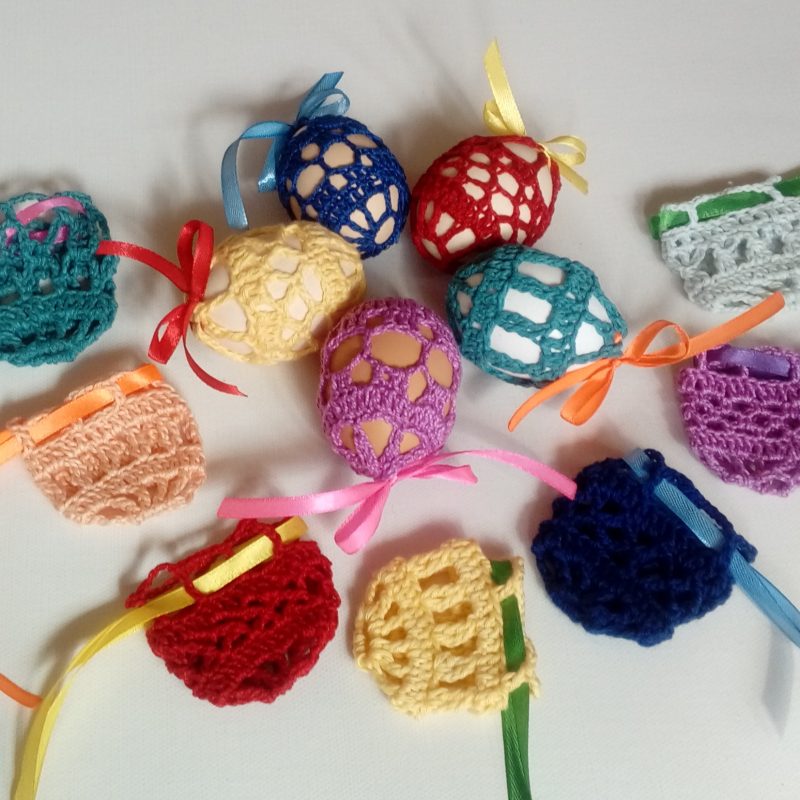 jajka wielkanoc, koszulka na jajko, pisanka, koronka