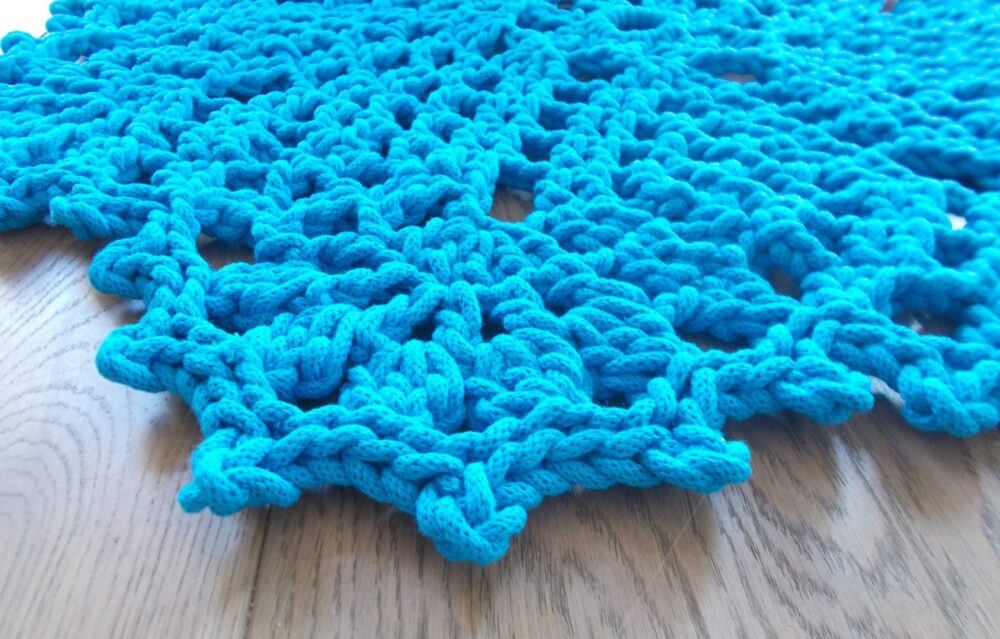 dywan, dywan szydełkowy, dywan ze sznurka, dywan okrągły