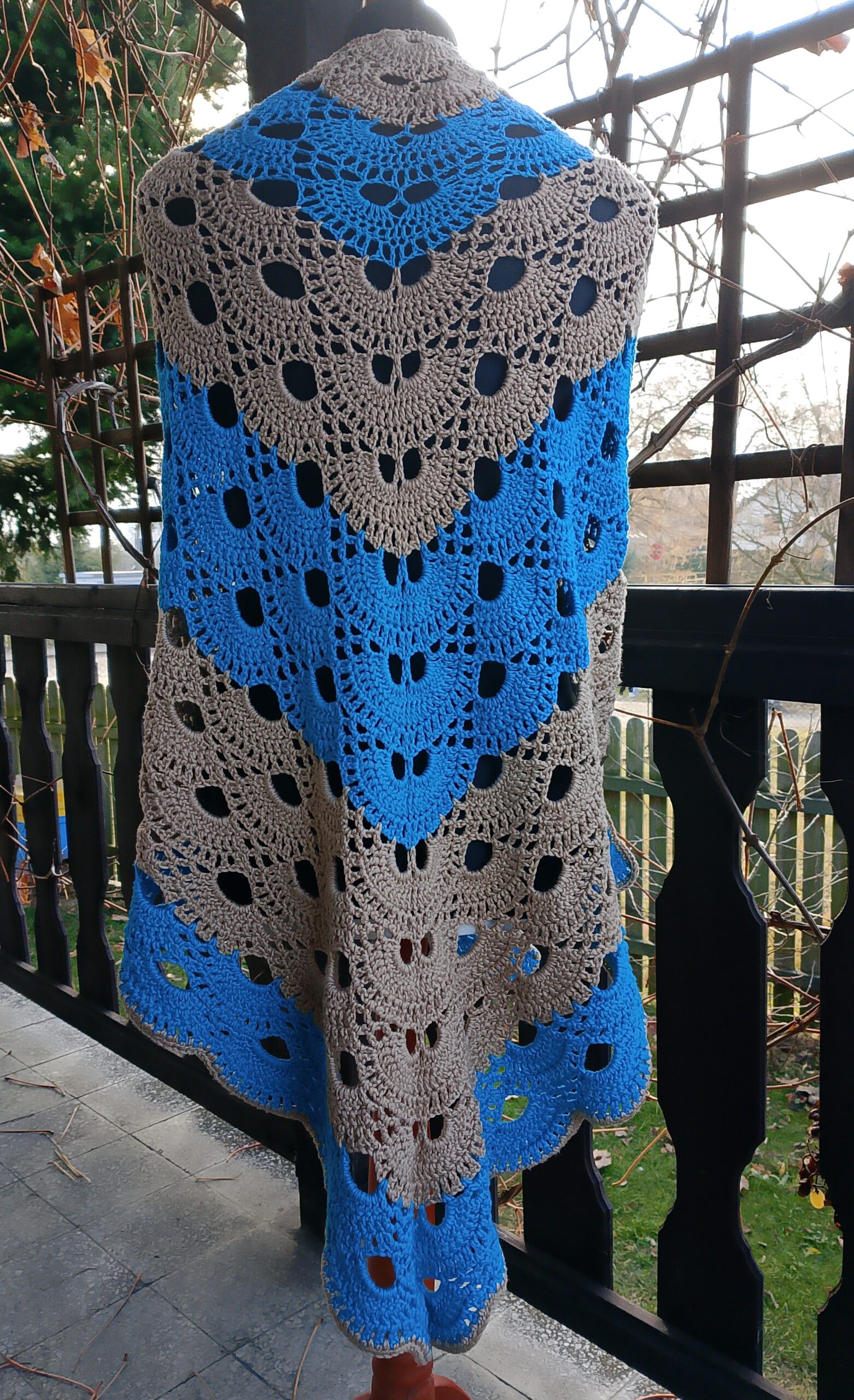 Bardzo duża chusta niebiesko karmelowa - obrazek 3