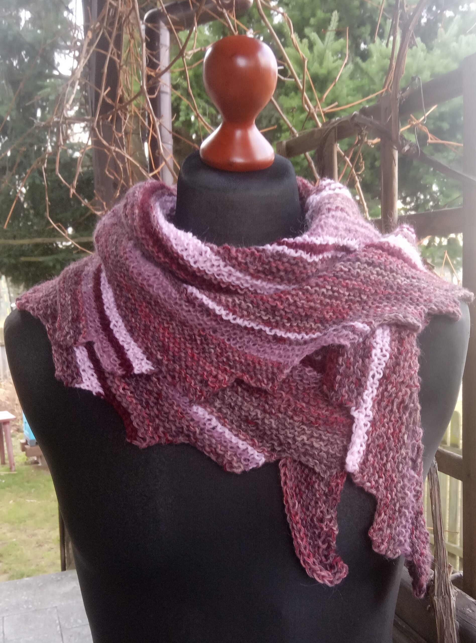 Długi asymetryczny szal Smoczy ogon